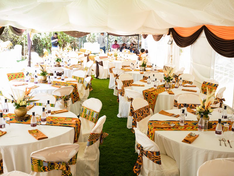 Kiralık masa ve sandalyeler